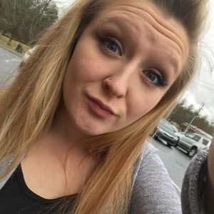 Meet your Posher, Cierra